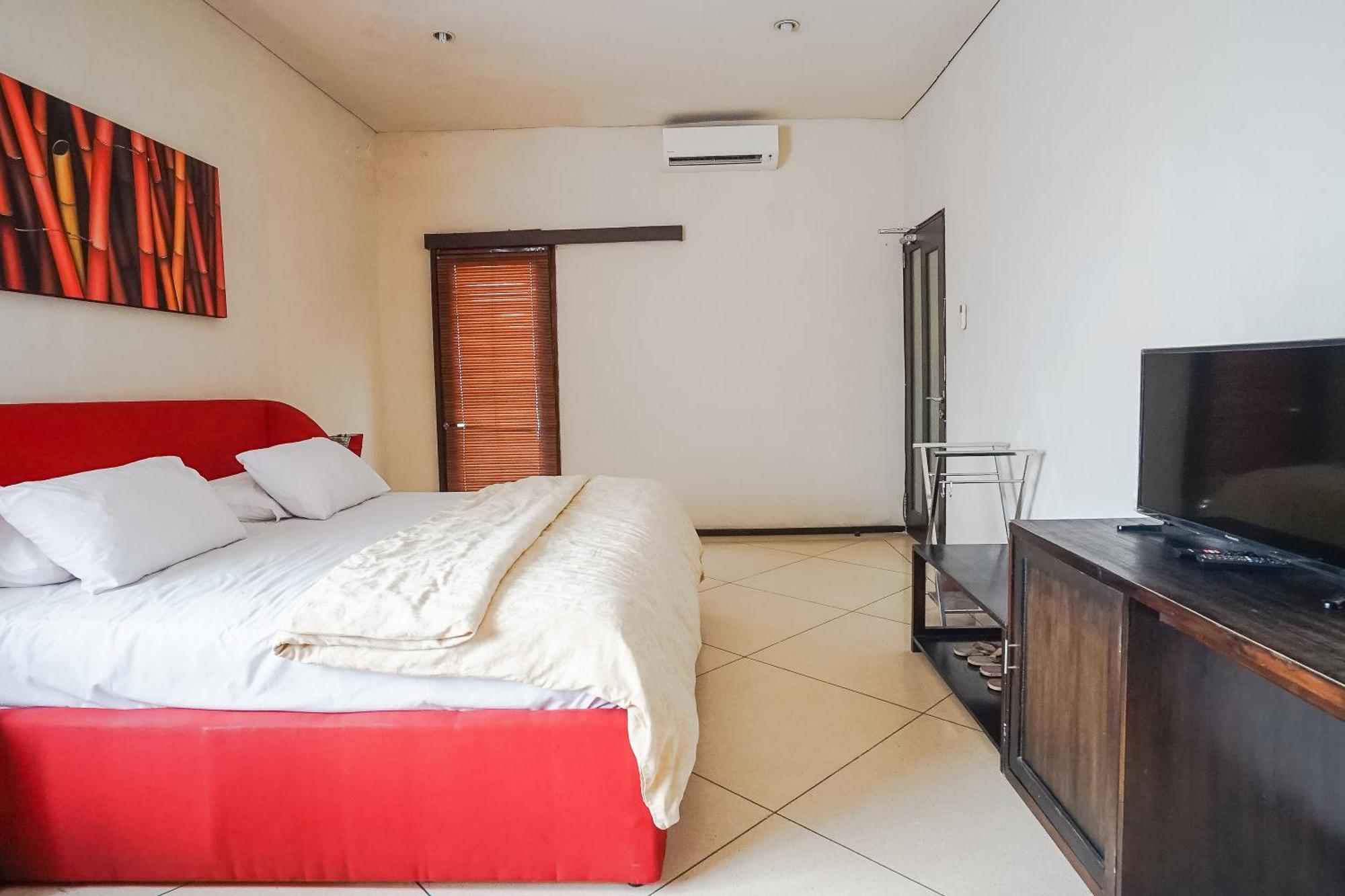 Queen Rose Villa & Spa Jimbaran  Exterior photo