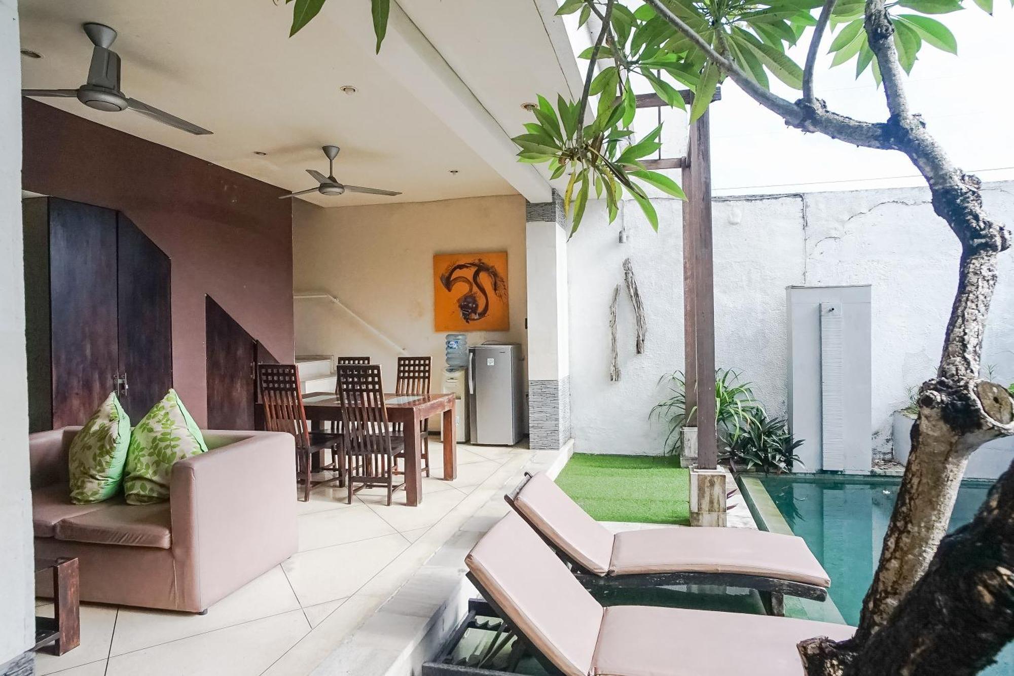 Queen Rose Villa & Spa Jimbaran  Exterior photo