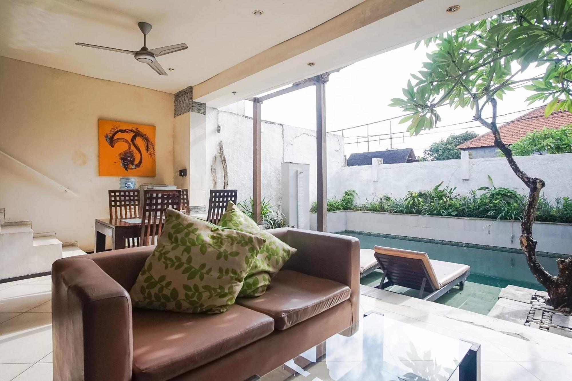 Queen Rose Villa & Spa Jimbaran  Exterior photo