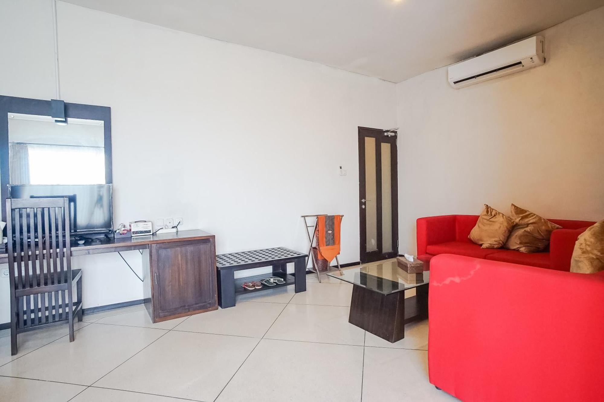 Queen Rose Villa & Spa Jimbaran  Exterior photo