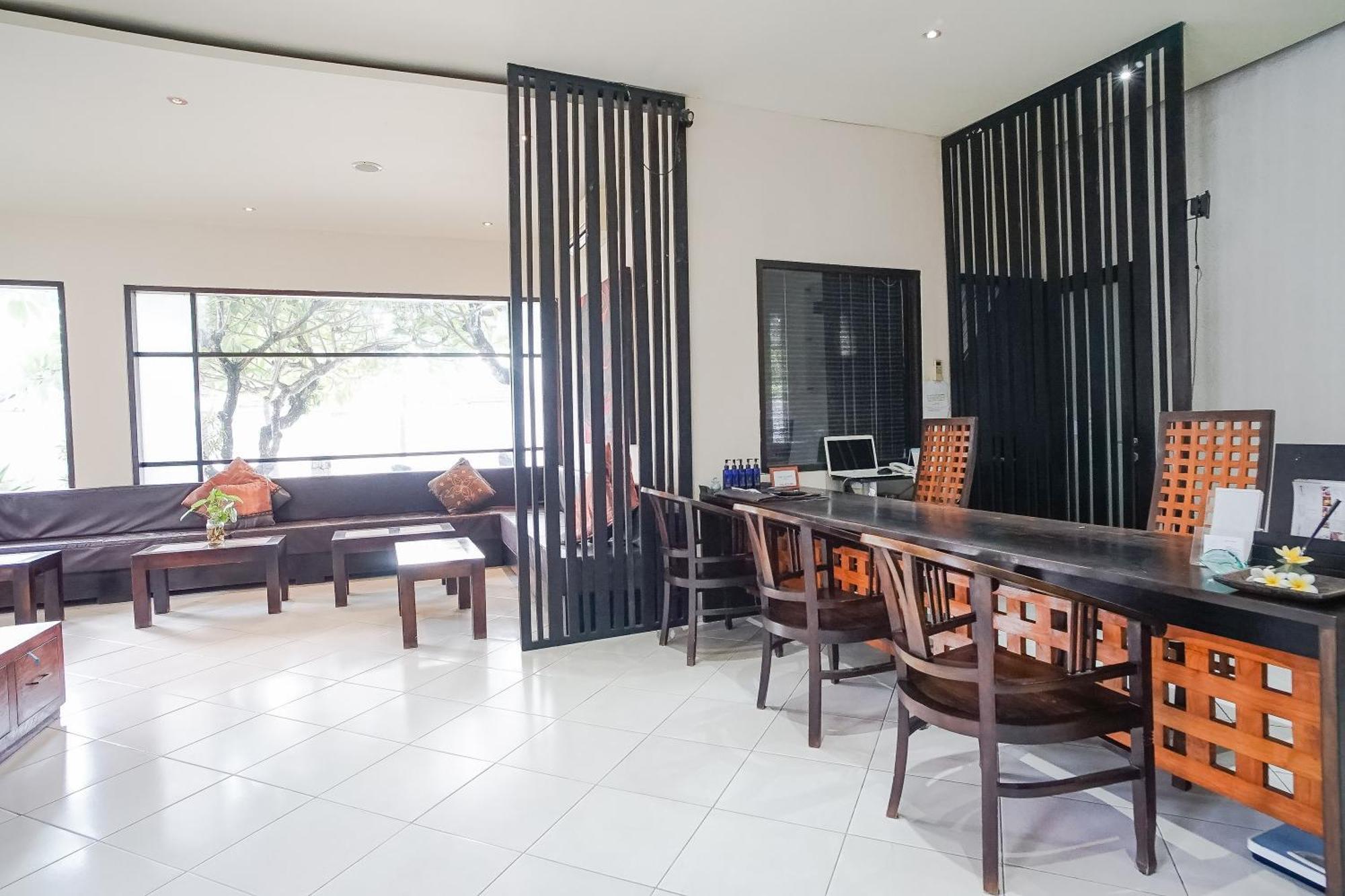 Queen Rose Villa & Spa Jimbaran  Exterior photo