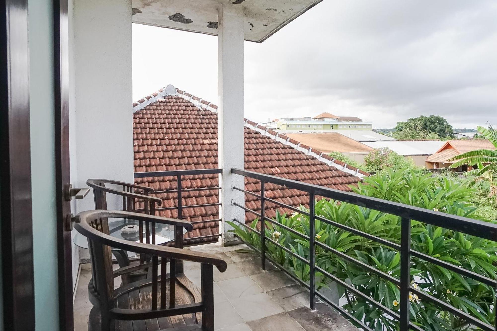 Queen Rose Villa & Spa Jimbaran  Exterior photo